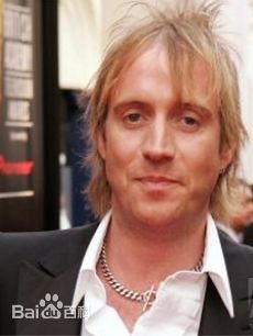Rhys Ifans生活照