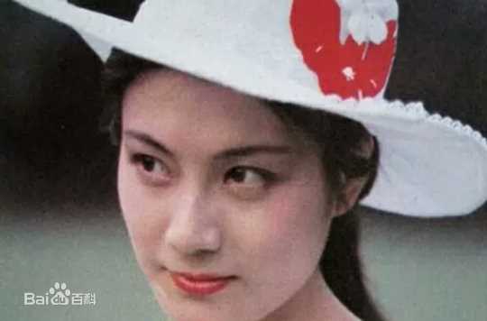 最新陈烨性感图片