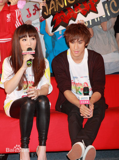 卫兰(Janice M. Vidal)2009活动图素颜照相册