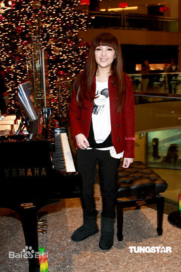 卫兰(Janice M. Vidal)2009活动图素颜照相册