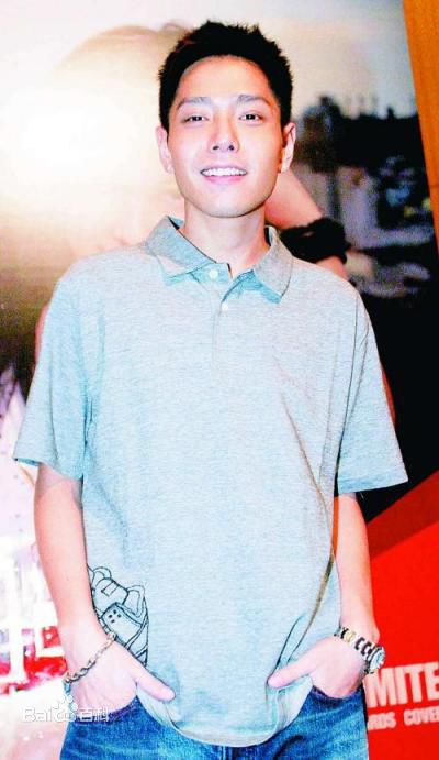 应昌佑(Charles)活动照性感图片图集