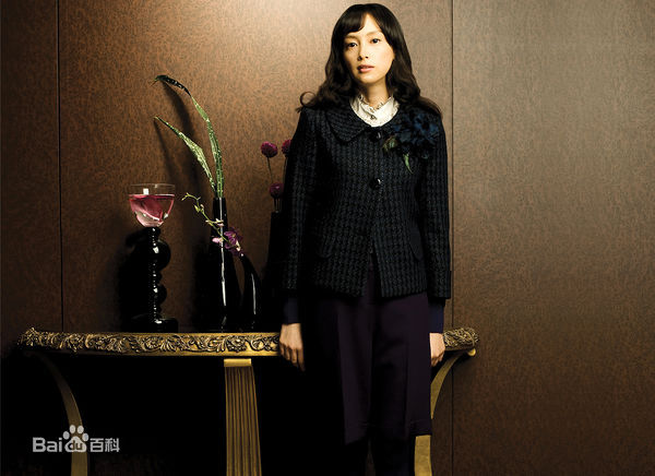 李奈映(Lee Na Young)的各种着装照壁纸壁纸