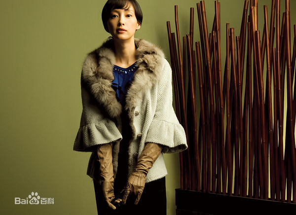 李奈映(Lee Na Young)的各种着装照壁纸壁纸