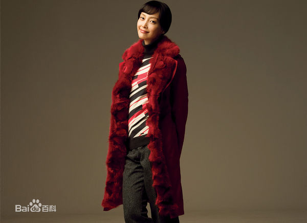 李奈映(Lee Na Young)的各种着装照壁纸壁纸