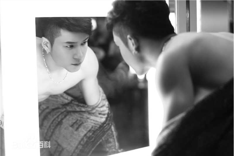 韩东君(Elvis Han)前后照片