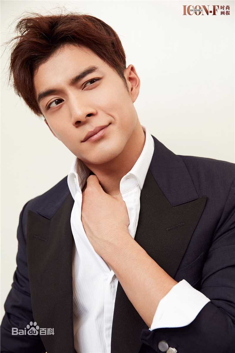 韩东君(Elvis Han)时尚画报前后照片