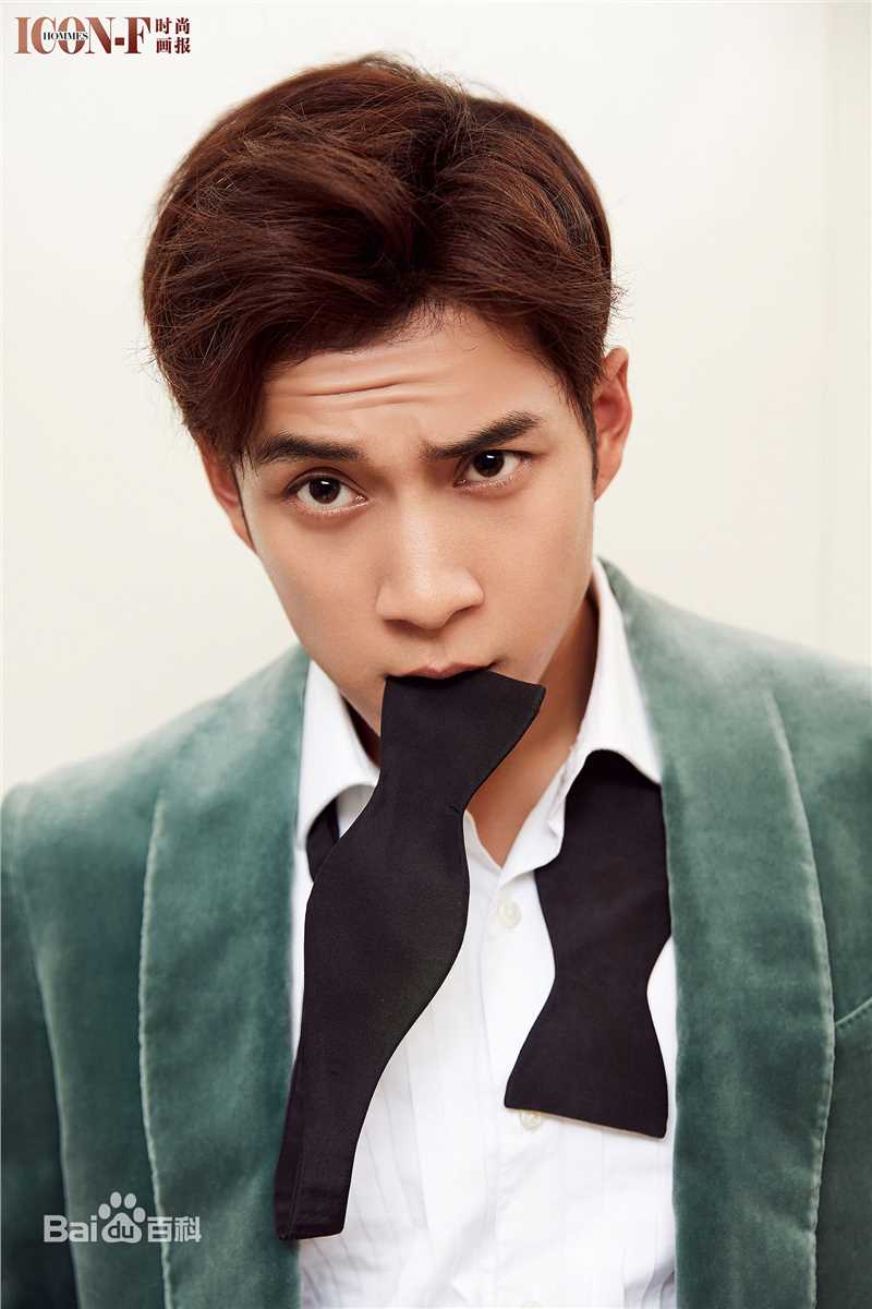 韩东君(Elvis Han)时尚画报前后照片