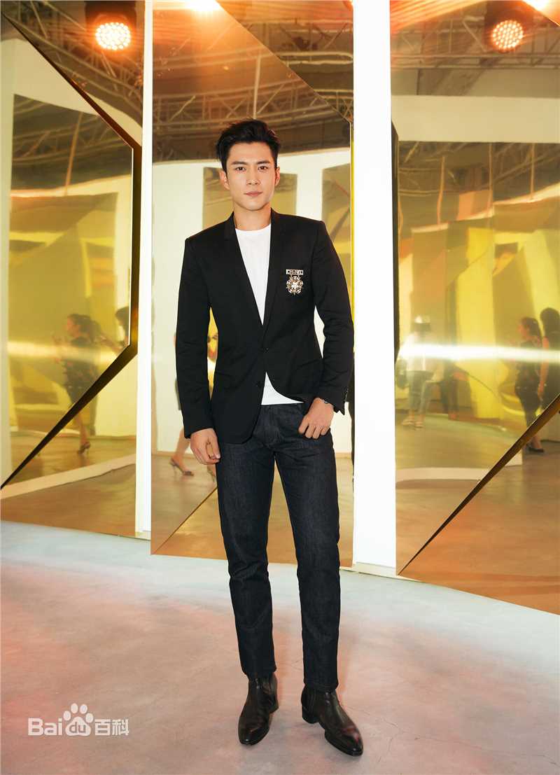 韩东君(Elvis Han)香奈儿香水发布会生活照相册