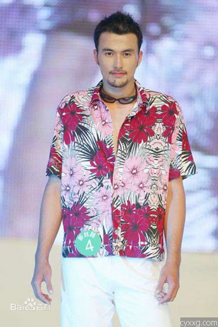 黄志玮(Jerry)出席活动照壁纸壁纸