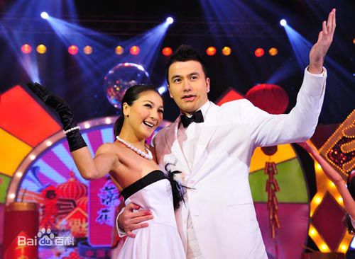 黄志玮(Jerry)出席活动照壁纸壁纸