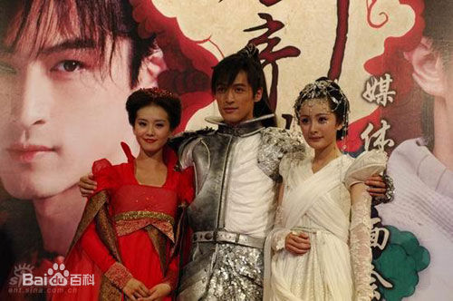 黄志玮(Jerry)出席活动照壁纸壁纸