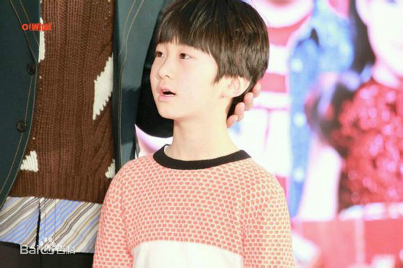 精选张悦轩(Vincent)在《爸爸的假期》宣传活动中的图册