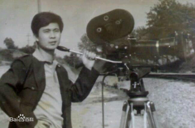 曾剑锋工作照图片图册