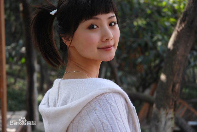 胡珊休闲照壁纸壁纸