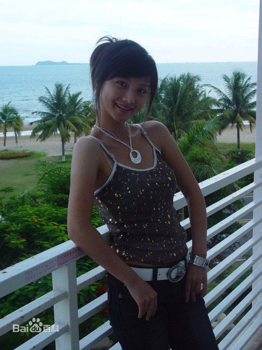 胡珊休闲照壁纸壁纸