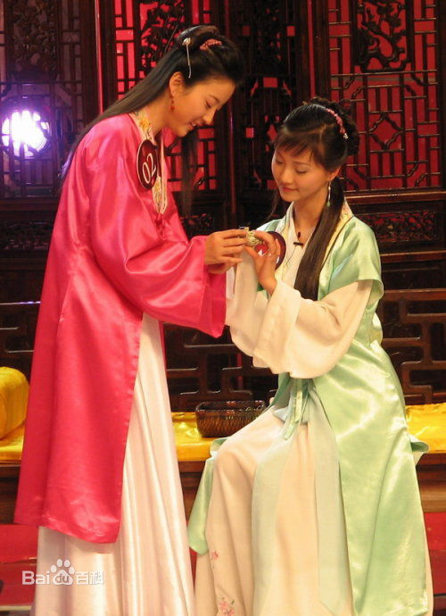 胡珊参加比赛素颜照相册