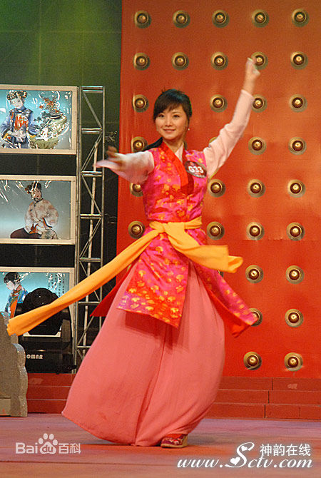 胡珊参加比赛素颜照相册