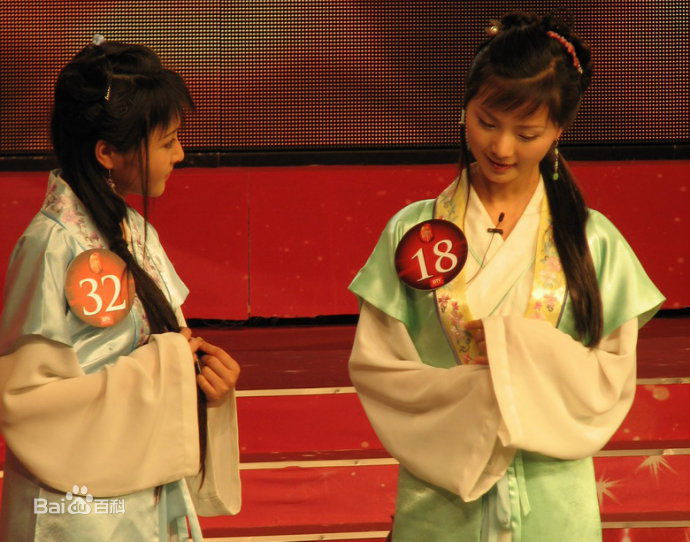 胡珊参加比赛素颜照相册