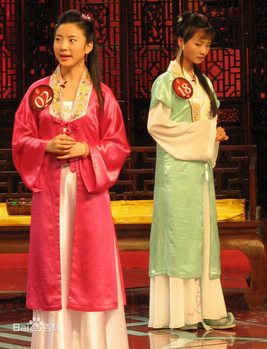 胡珊参加比赛素颜照相册