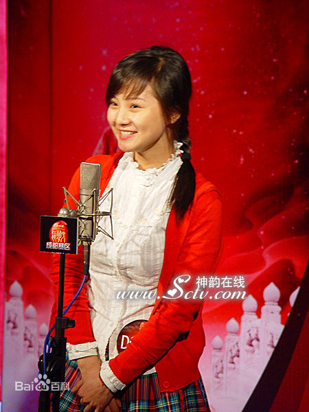 胡珊参加比赛素颜照相册