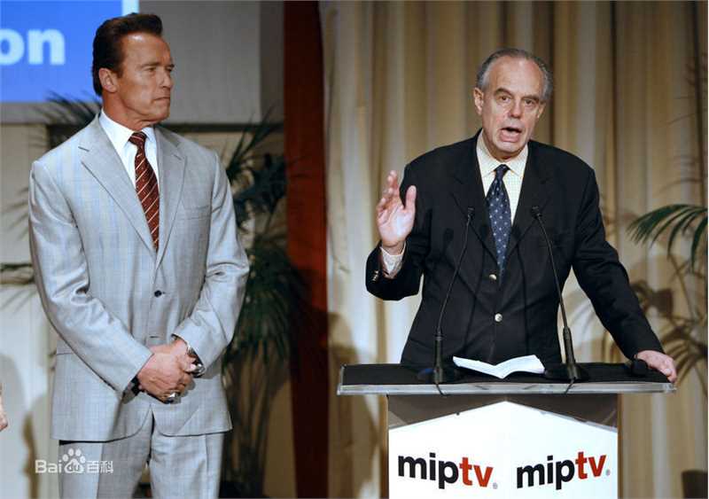 阿诺德·施瓦辛格(Arnold Schwarzenegger)2011戛纳电视节授予荣誉勋章壁纸壁纸