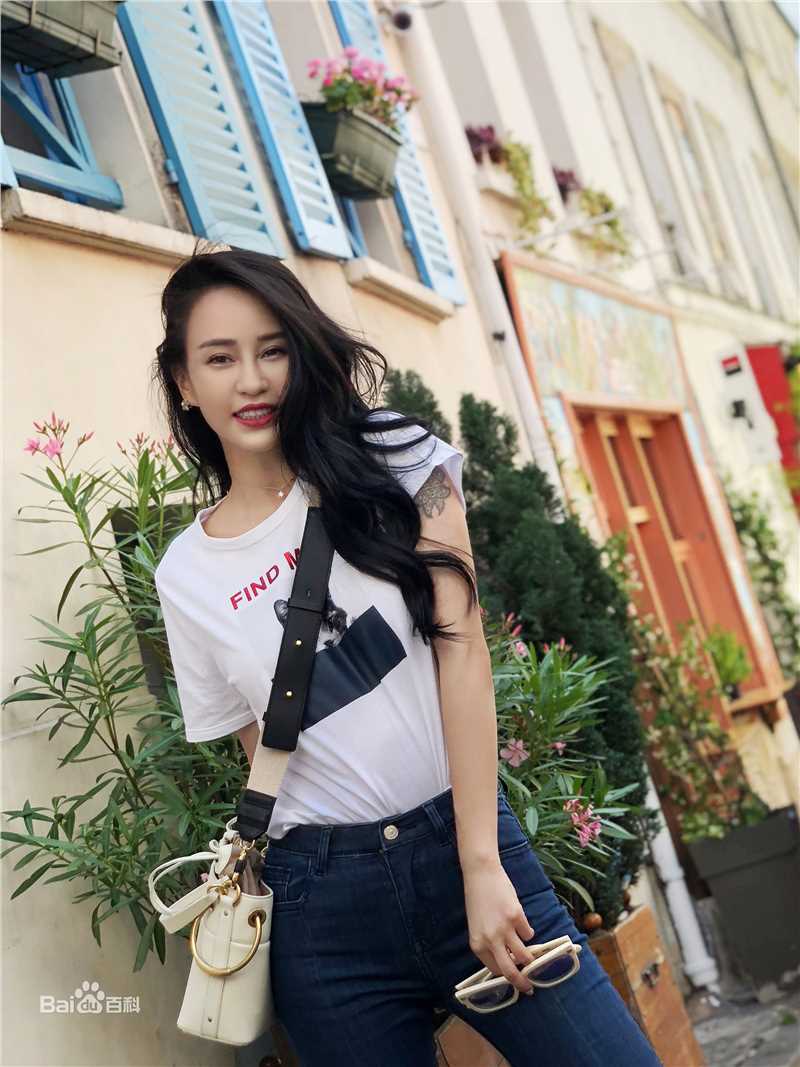 母其弥雅(MIYA)生活照图片图册