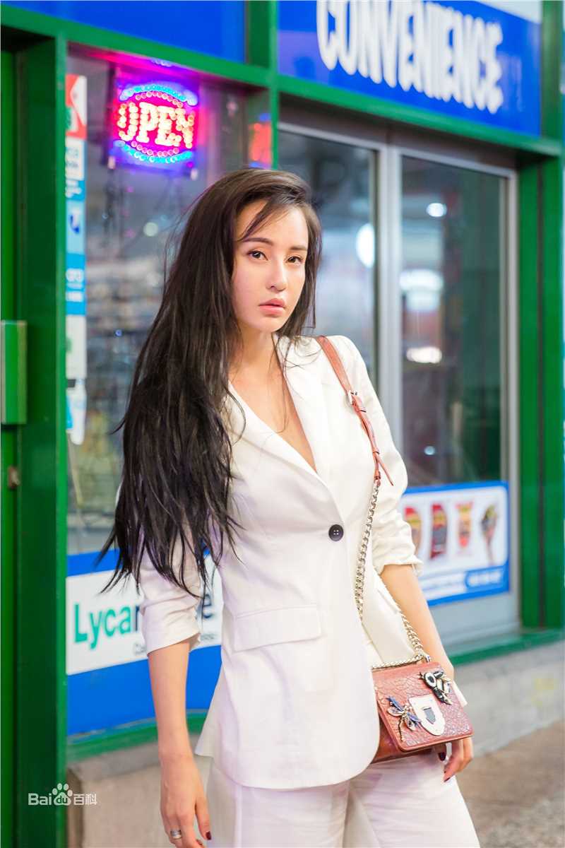 母其弥雅(MIYA)生活照图片图册