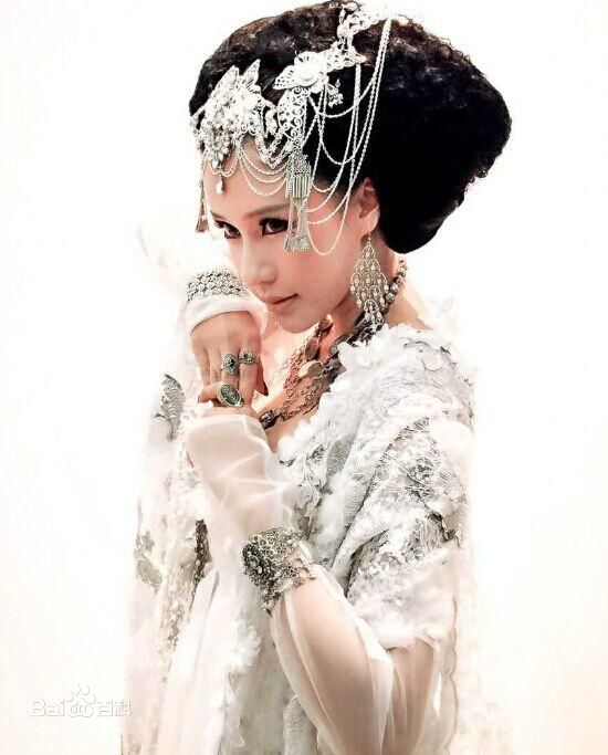 母其弥雅(MIYA)作品生活照