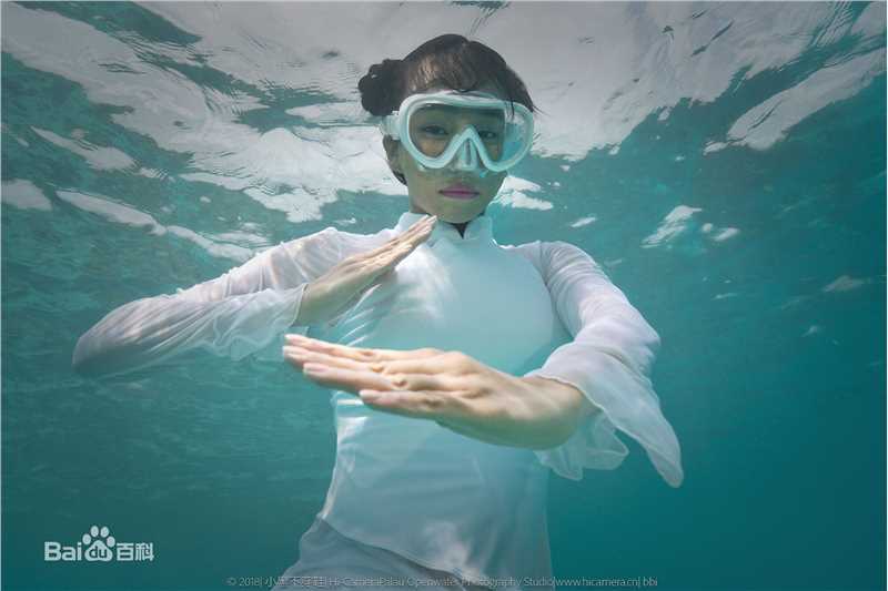 母其弥雅(MIYA)潜水/美人鱼图片图册