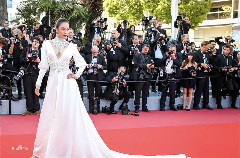 母其弥雅(MIYA)2018性感图片图集