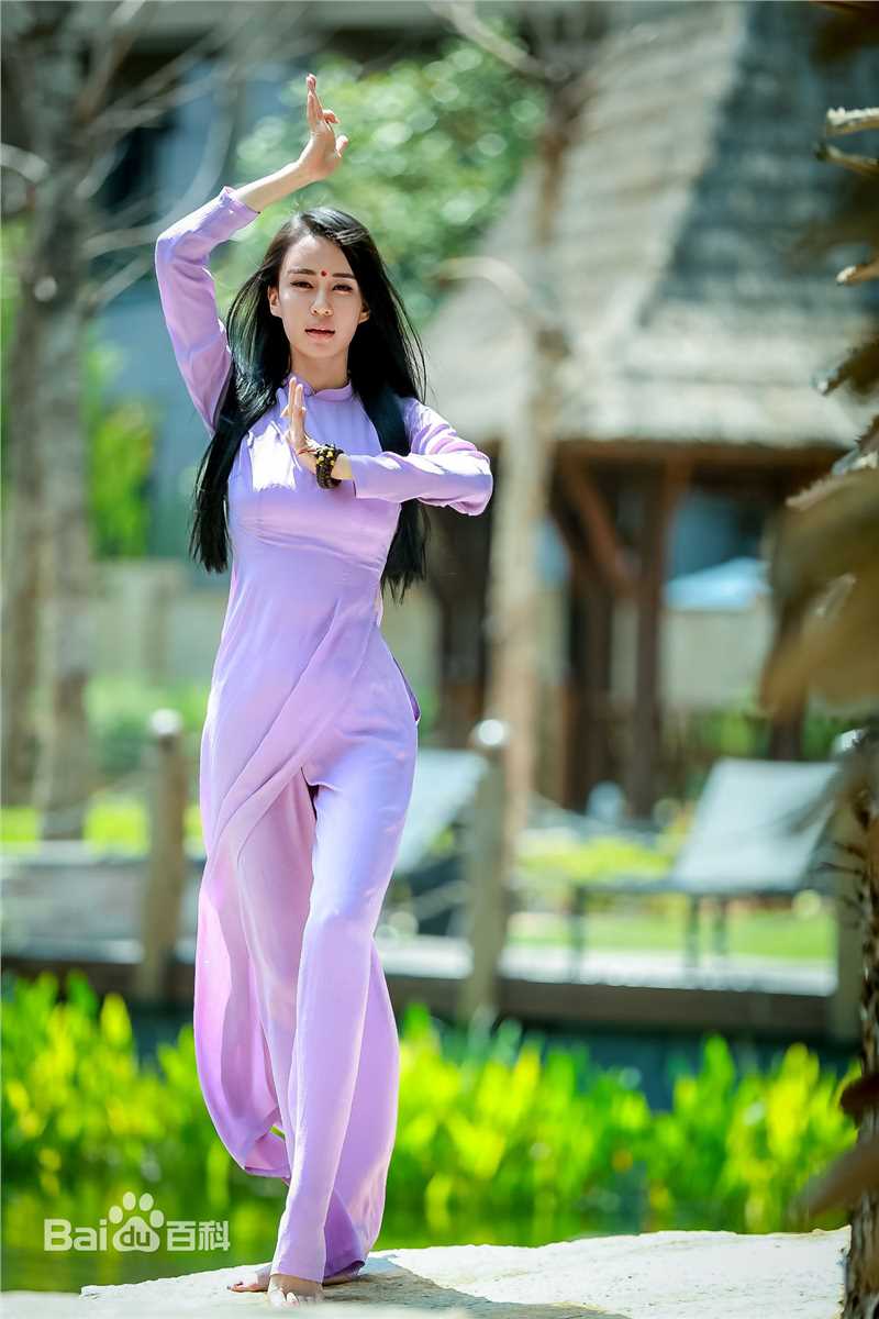 最新母其弥雅(MIYA)壁纸