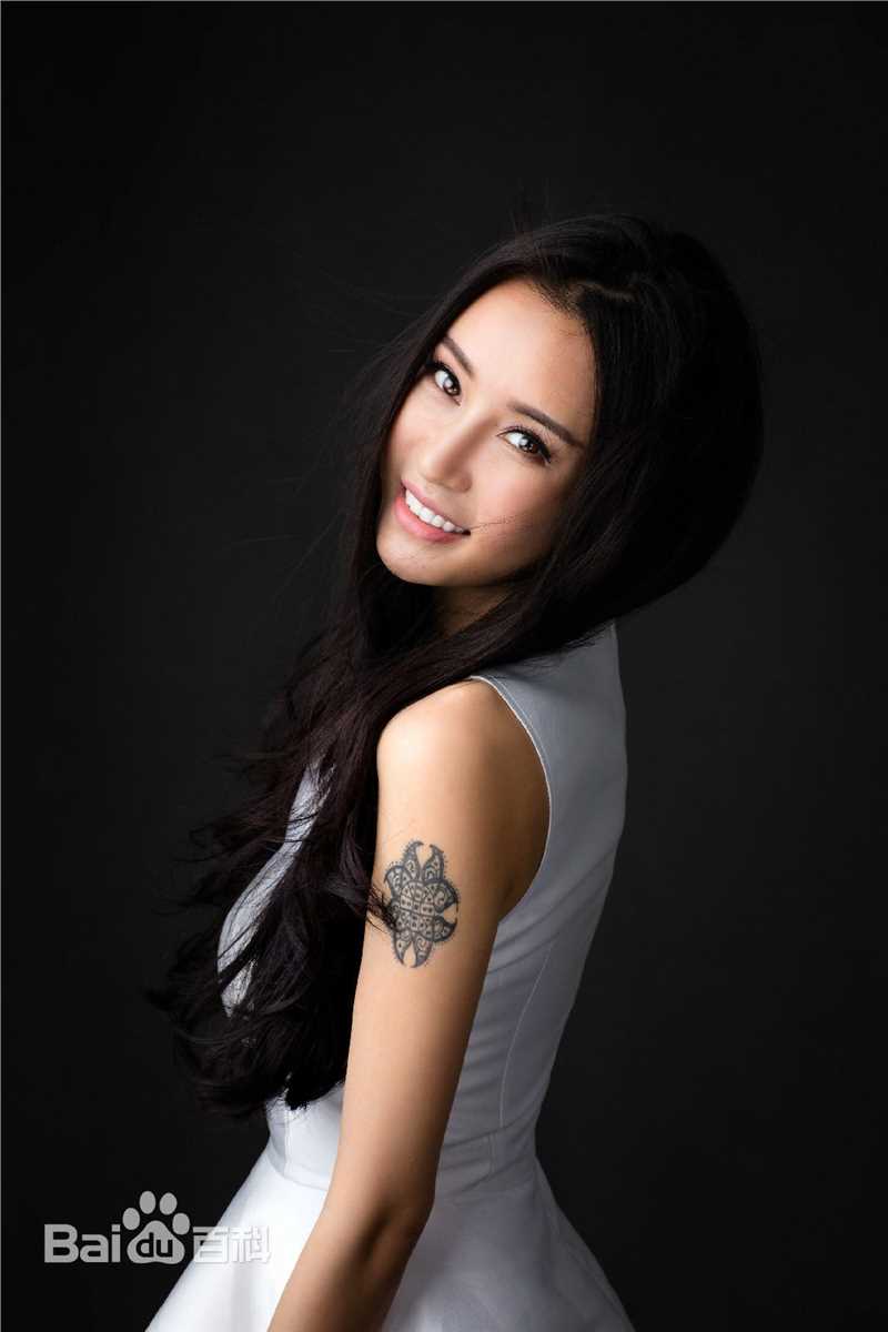 最新母其弥雅(MIYA)壁纸