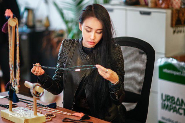 母其弥雅(MIYA)个人形象照图片图集