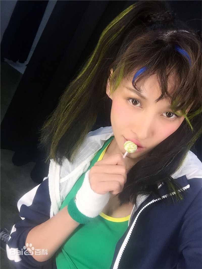 张蓝心(Zoe Zhang)日常生活素颜照相册