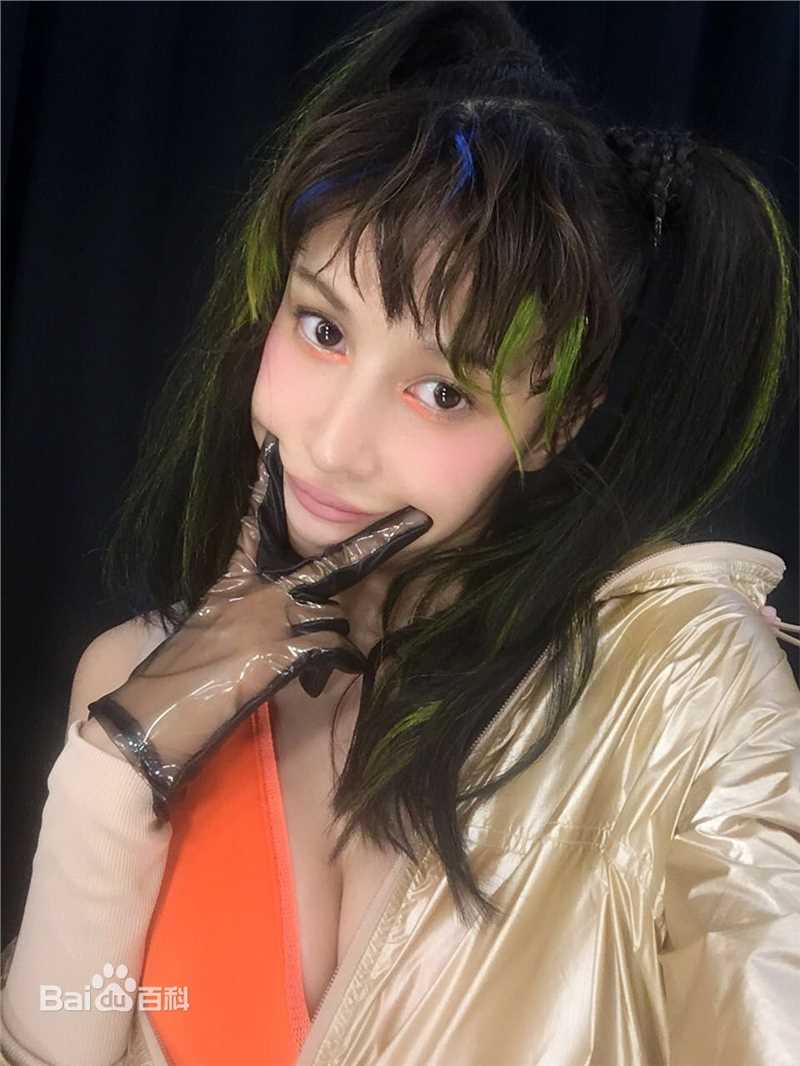 张蓝心(Zoe Zhang)日常生活素颜照相册