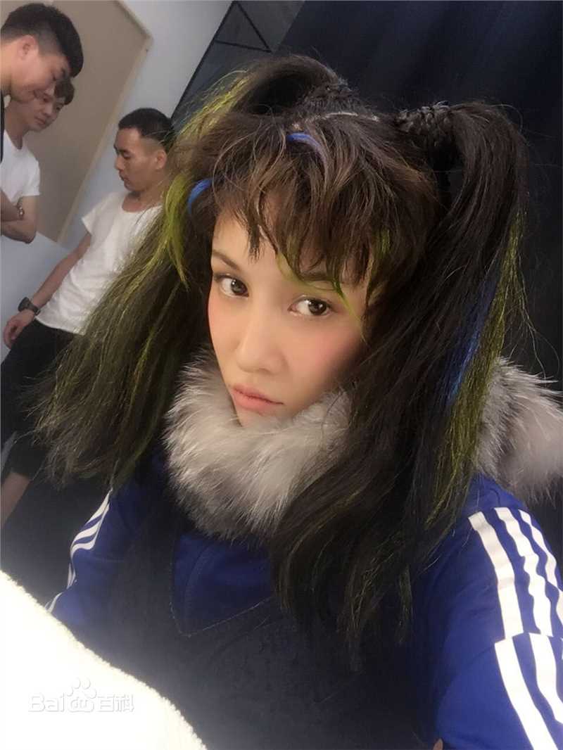 张蓝心(Zoe Zhang)日常生活素颜照相册