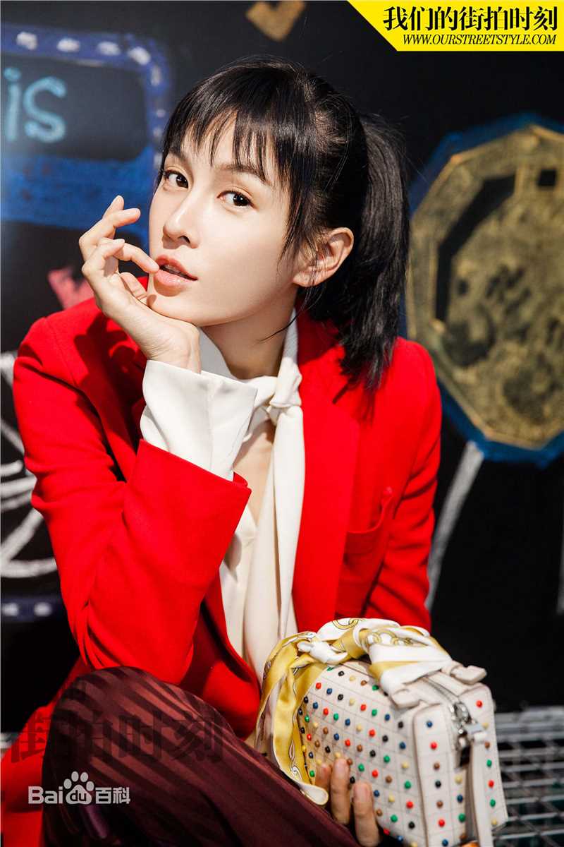 张蓝心(Zoe Zhang)街拍时刻图册