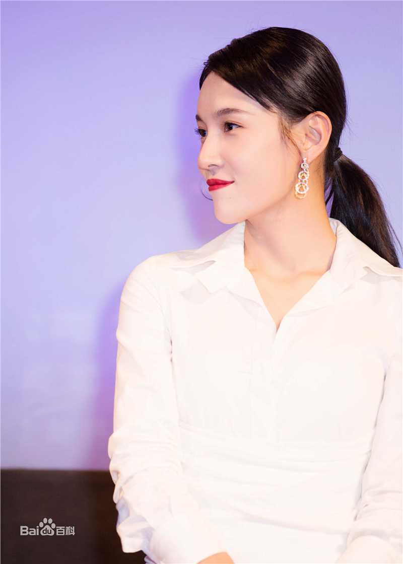 张蓝心(Zoe Zhang)在电影《铁道飞虎》首映礼中的