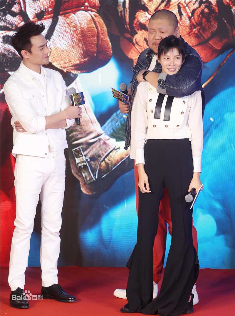 精选张蓝心(Zoe Zhang)在电影《铁道飞虎》主题曲发布会中的图册