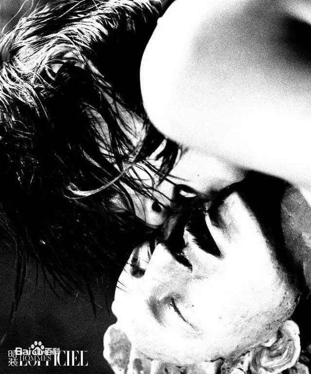 张蓝心(Zoe Zhang)精选时尚杂志图册