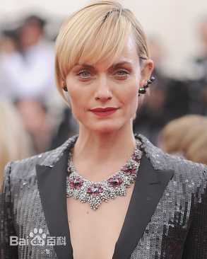 安伯·瓦莉塔(Amber valletta)前后照片