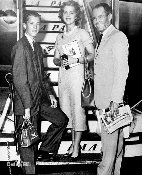 彼得·方达(Peter Fonda)家庭性感图片图集