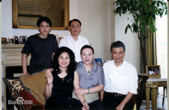 徐枫(Feng Hsu)息影后的生活照性感图片壁纸