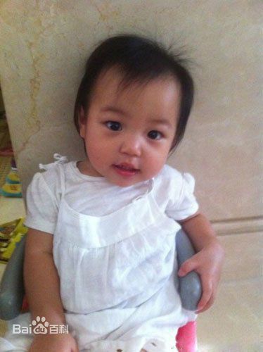 黄新(April)微博曝光照生活照