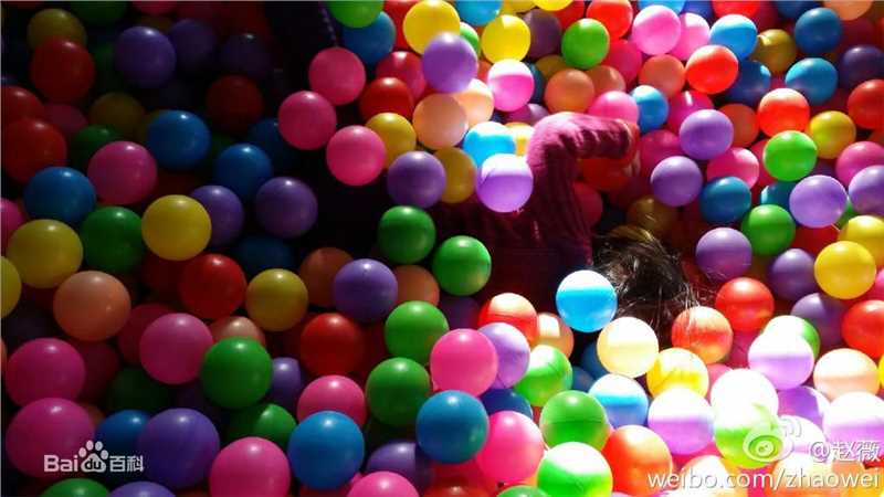 黄新(April)爸爸妈妈微博分享的小四月照片素颜照相册