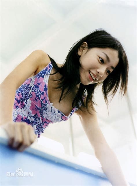 成海璃子(なるみ りこ/ Riko Narumi/塚本璃子（本名）)精选时尚图册