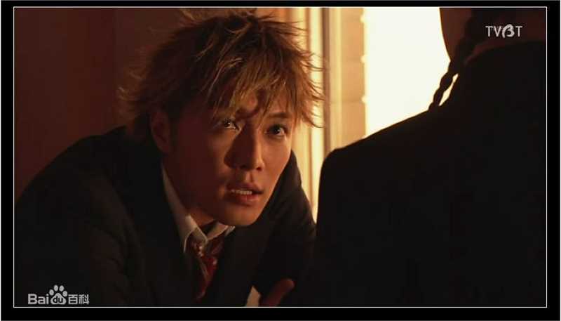 成宫宽贵(成宮寛貴（Hiroki Narimiya、なりみや ひろき）)《不良仔与眼镜妹》精选剧照