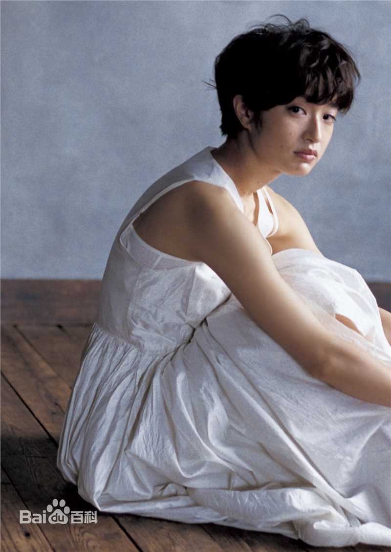 门胁麦(門脇麦（Kadowaki Mugi ）)最优质杂志相册