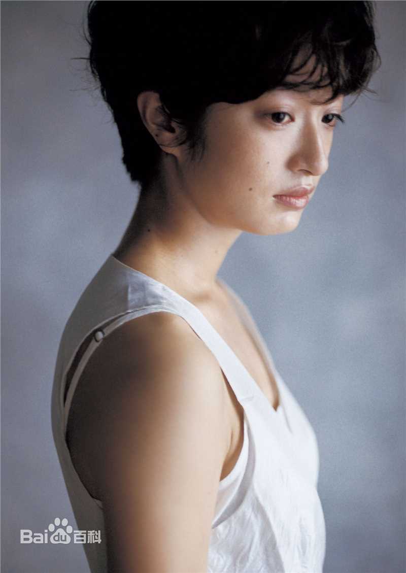 门胁麦(門脇麦（Kadowaki Mugi ）)最优质杂志相册