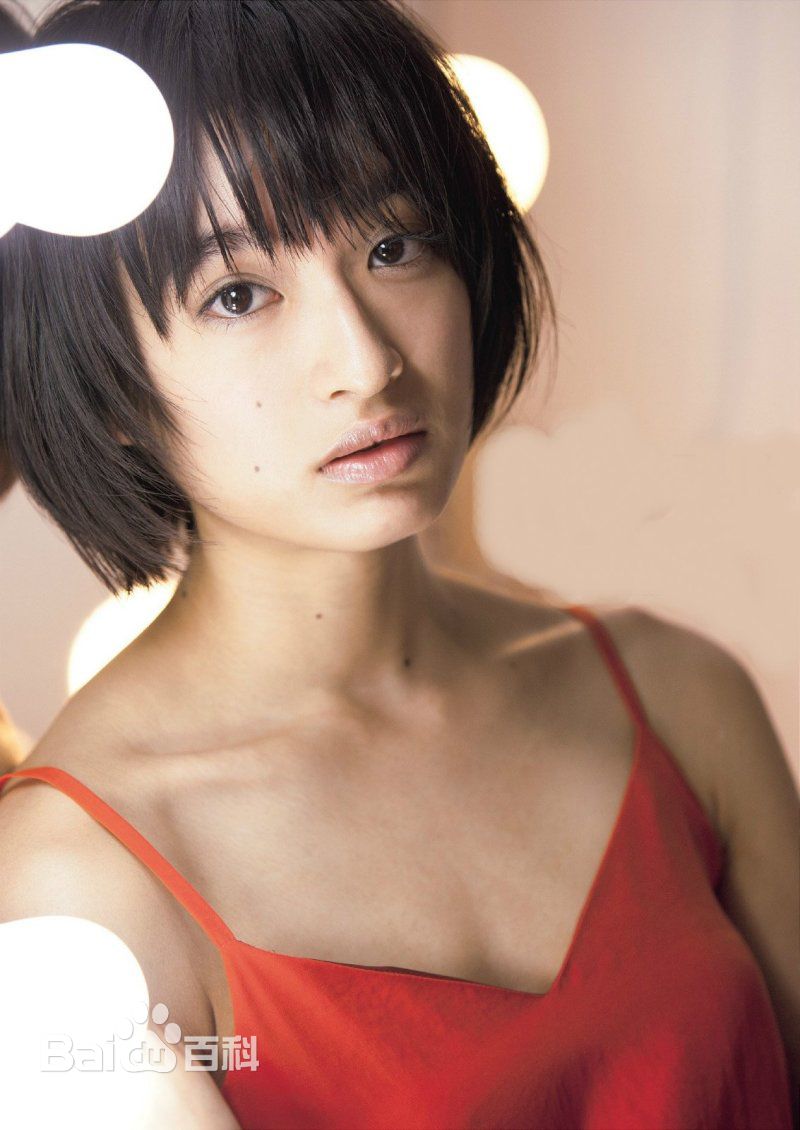 门胁麦(門脇麦（Kadowaki Mugi ）)最优质杂志相册